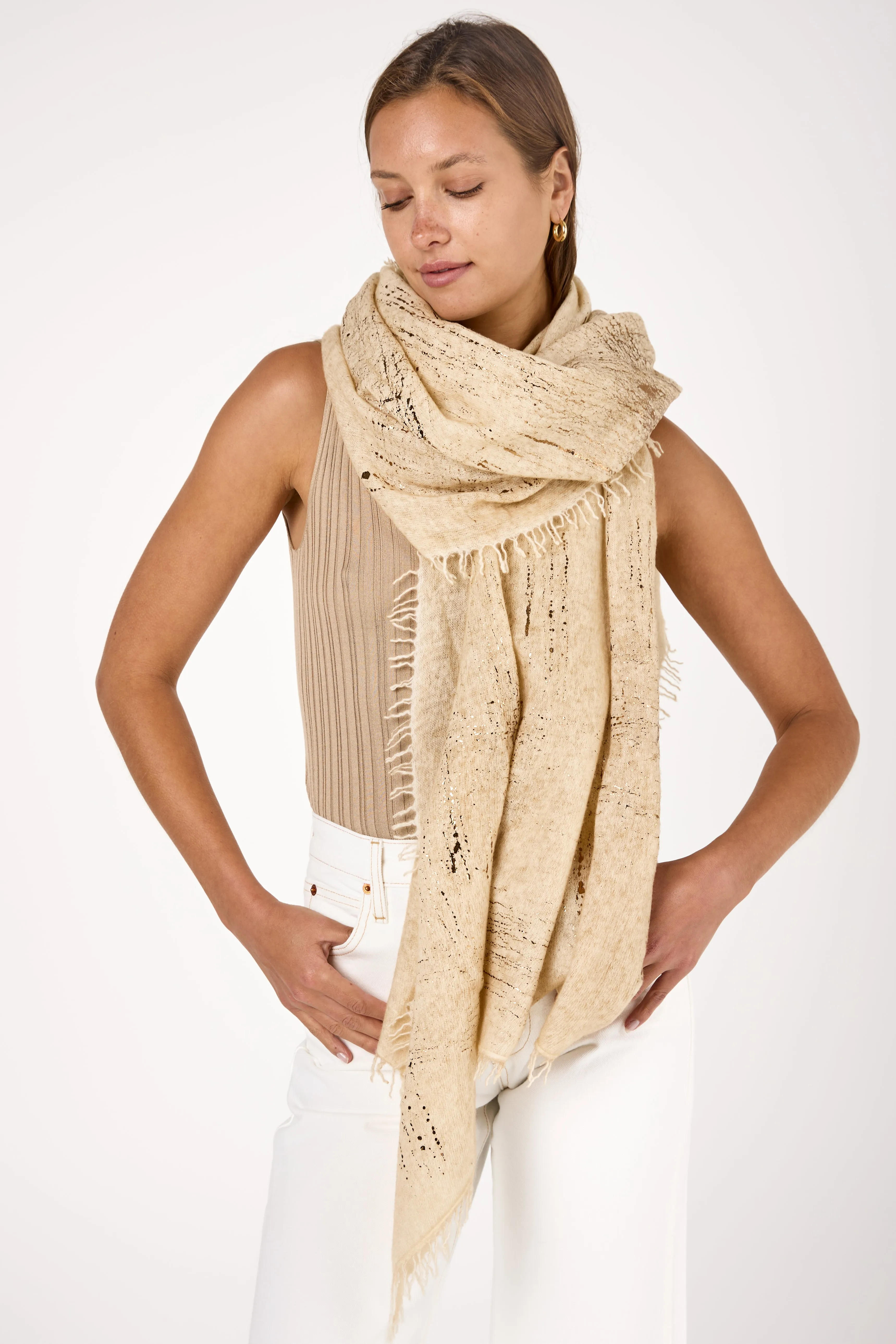 Cashmere Scarf with Bronze Lamination in Burro