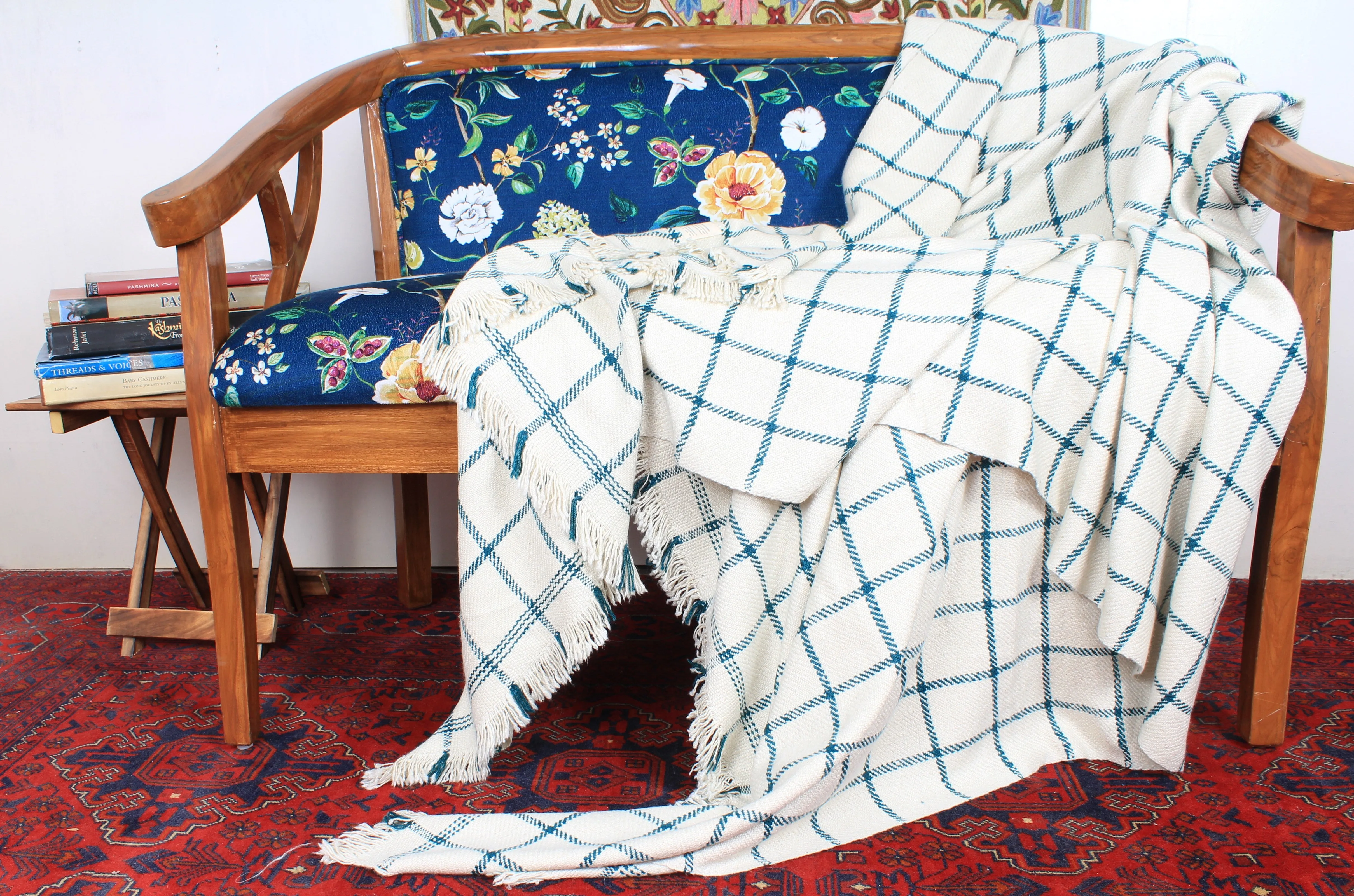 Hamilton Arcadia White Blue Check Double Pashmina Blanket