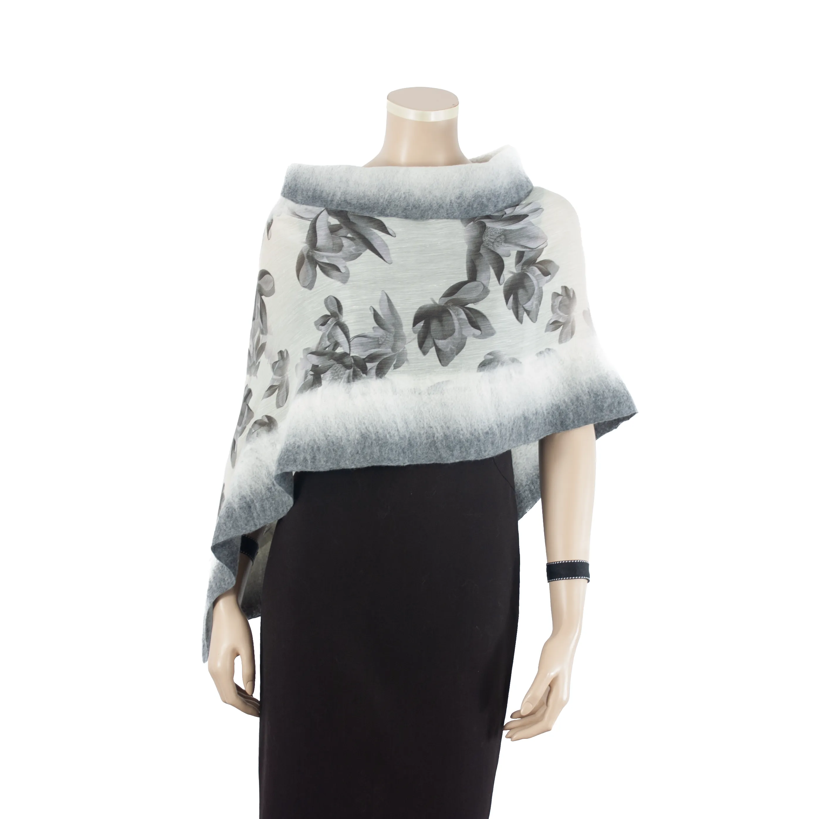 Linked grey scarf #140-27