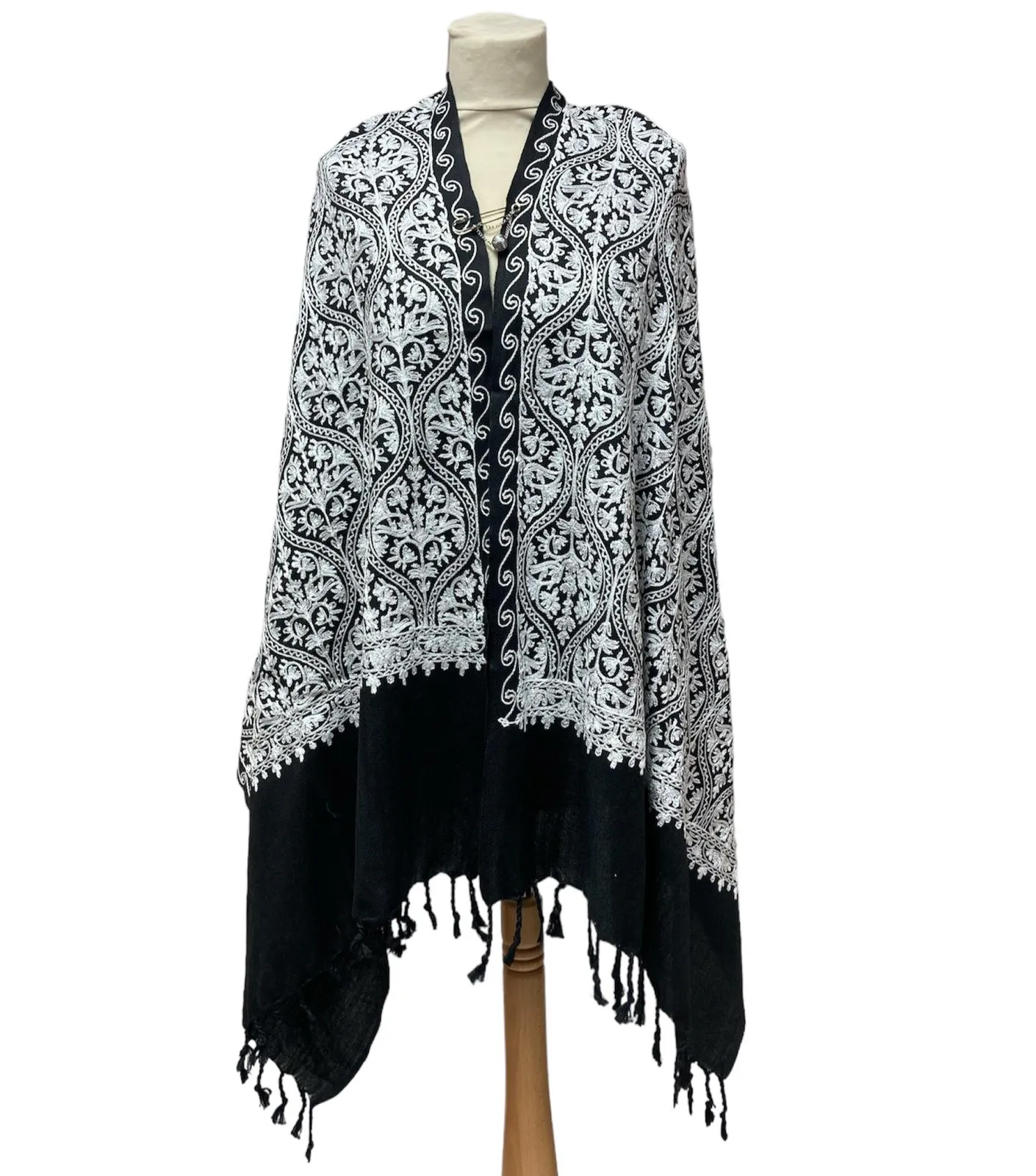 New Women All Over Printed Embroidery Casual Shawl